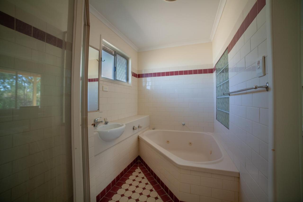 Lockyer Motel Helidon Экстерьер фото